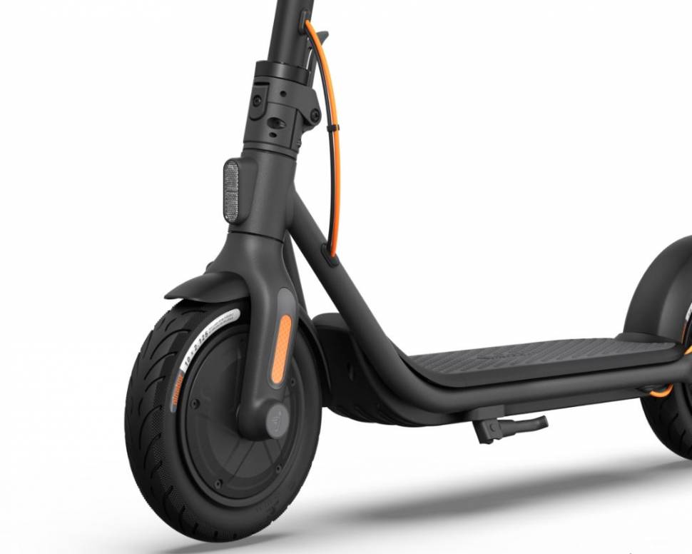 Электросамокат Ninebot KickScooter F30 (Черный)